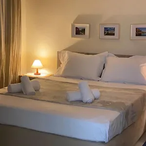 2-bedroom-house-in-center-of.hotels-in-tirana.com/